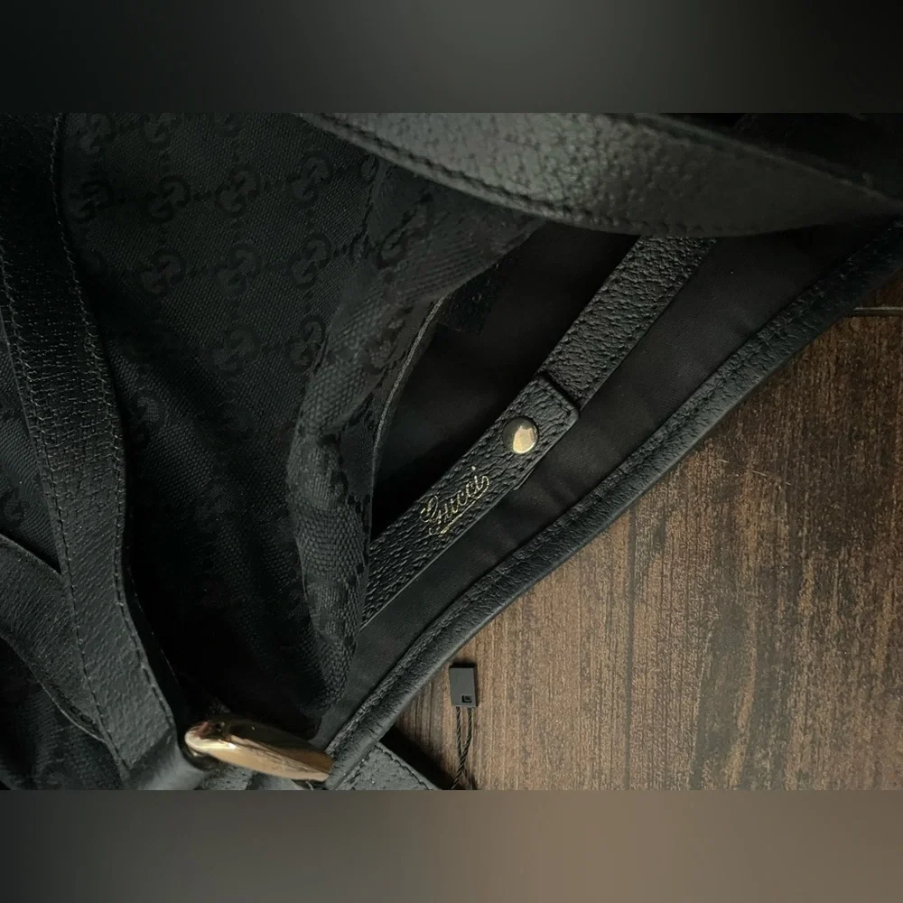 Gucci Abbey Tote - Picture 8 of 16